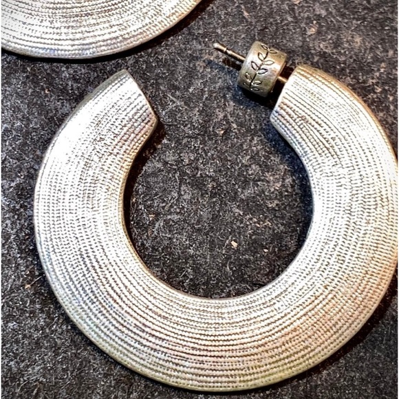 Singred Olsen designer large silver textured surface hoop earrings. About 1.5” - Picture 10 of 10
